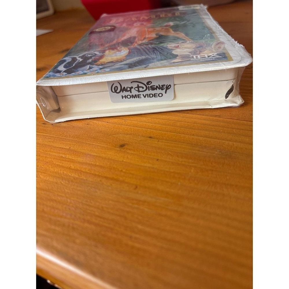 ●RARE● Walt Disney's Masterpiece-Bambi 55th Anniversary-Limited Edition-VHS-9505 - Picture 2 of 6